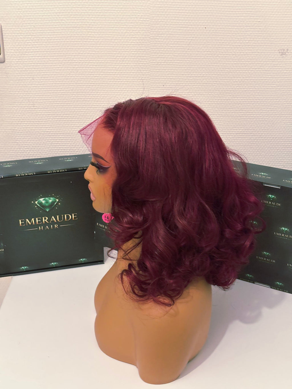 Lady Wig (burgundy)