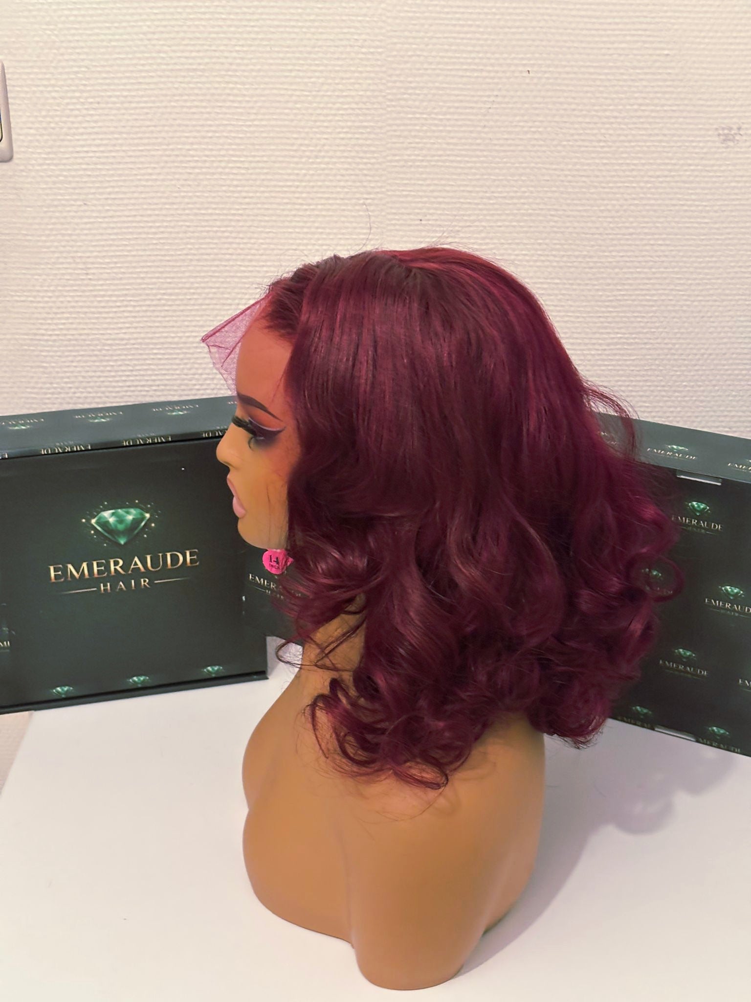 Lady Wig (burgundy)