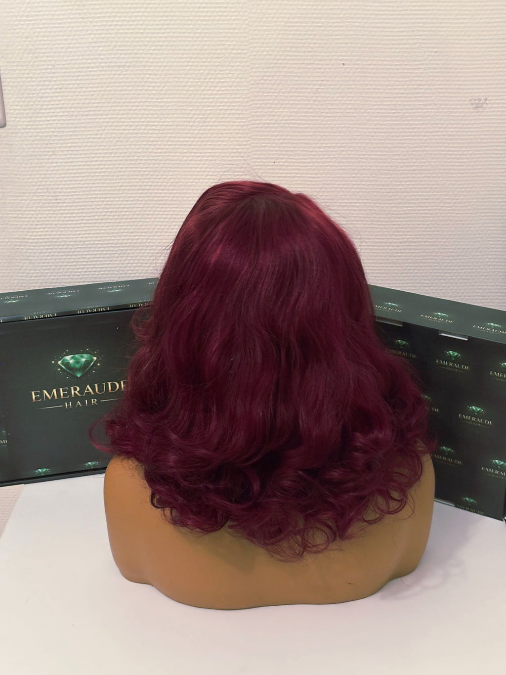 Lady Wig (burgundy)
